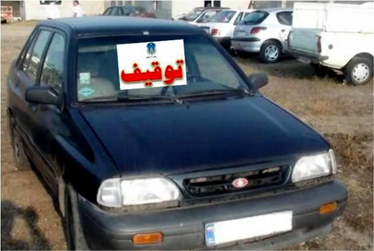 تصاویر رانندگی پسر ۱۰ ساله با پراید در یزد+ ویدئو
