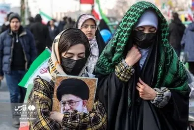 حضور زنان با تیپ و حجاب متفاوت در راهپیمایی