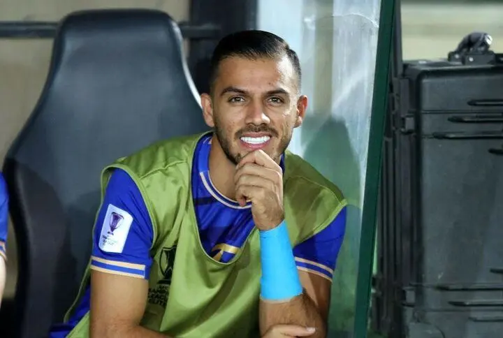 کنایه مدافع استقلال به ساپینتو+عکس