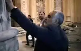 حضور شهید حاج قاسم سلیمانی در کاخ صدام + فیلم