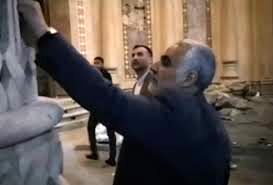 حضور شهید حاج قاسم سلیمانی در کاخ صدام + فیلم