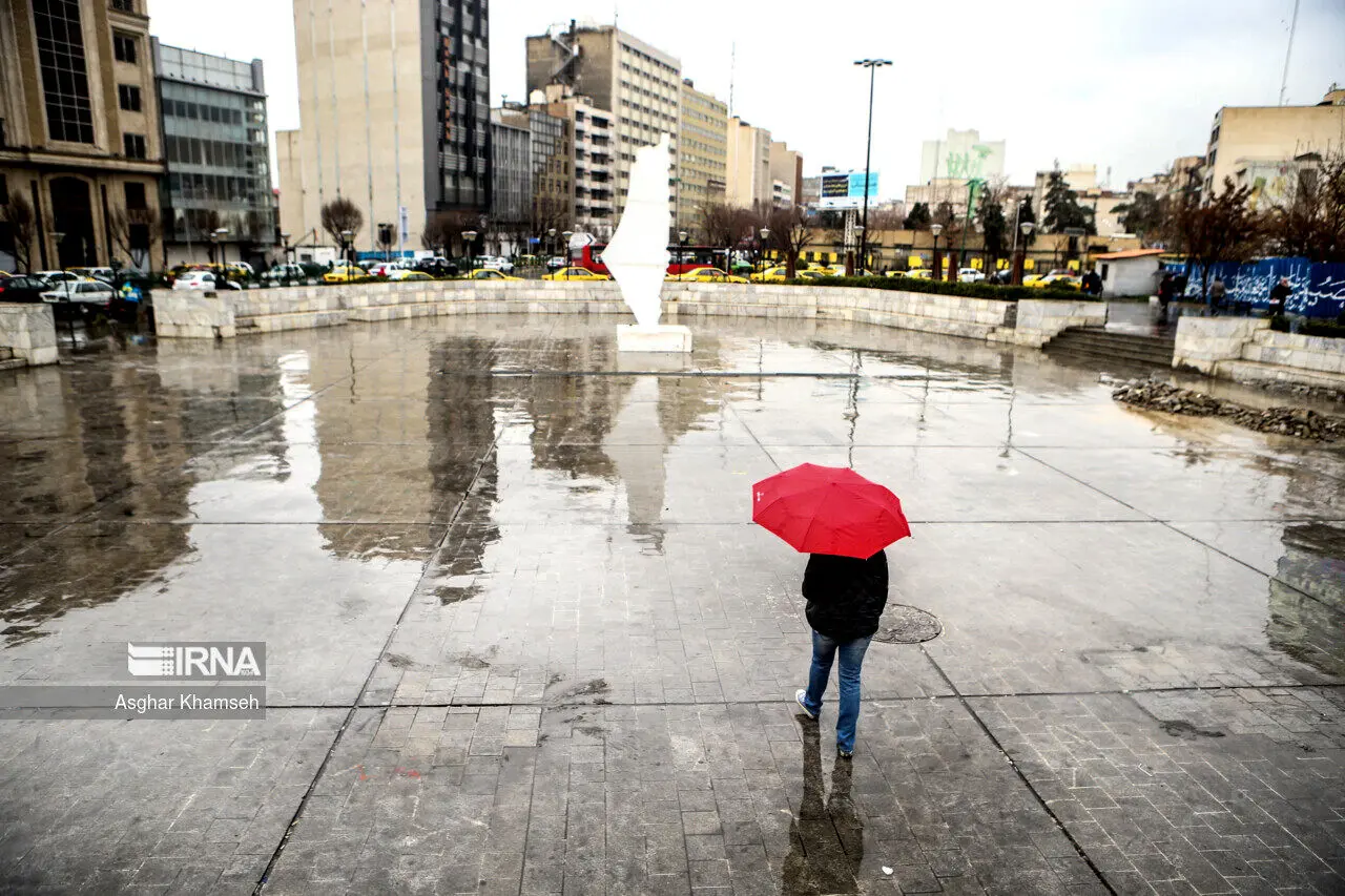جمعه زمستان می‌شود