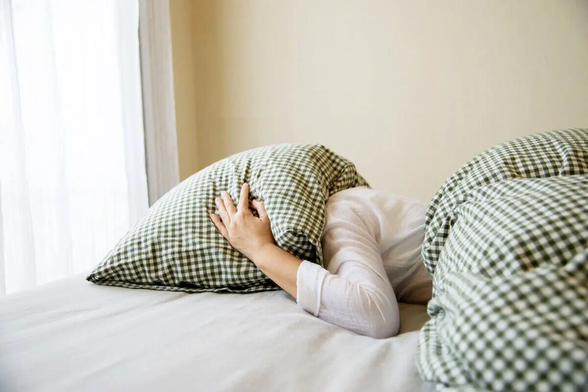 با خواب‌آلودگی در فصل بهار چه کنیم؟ +عکس