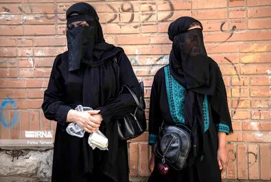 عزاداری بانوانِ نقاب‌زده در «چهل منبر» لرستان