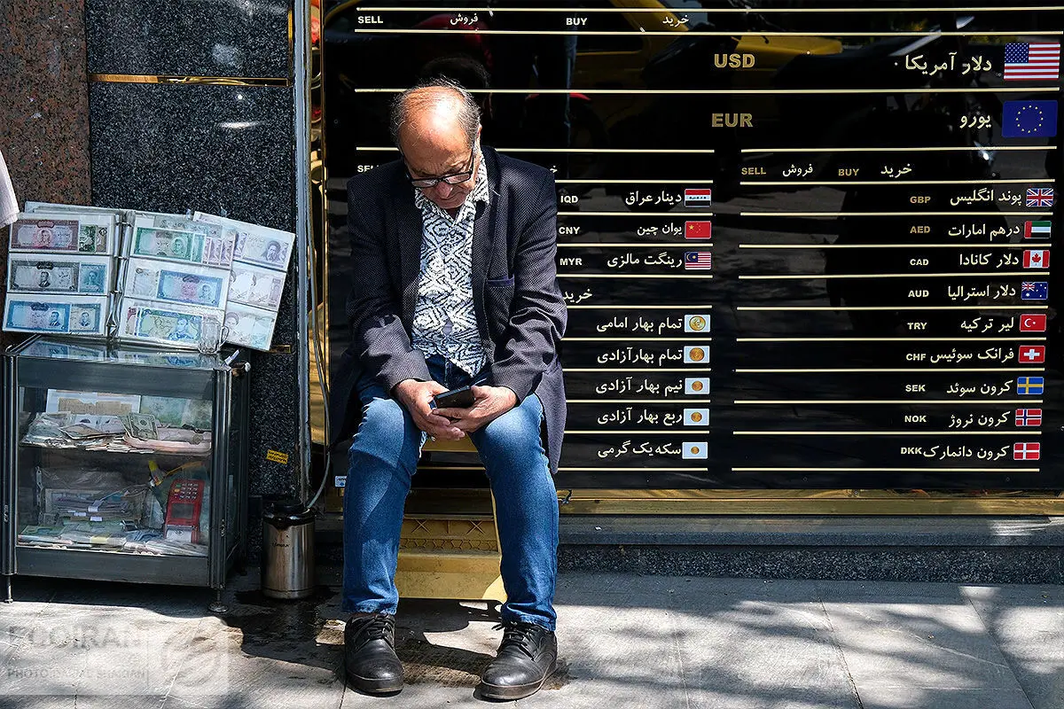 دلار تا چه قیمتی بالا می‌رود؟ خریداران ربع‌سکه زیان دیدند

