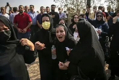 تشییع پیکر  دو برادر جان باخته  بهبهانی