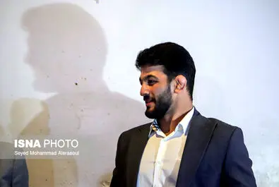 حسن یزدانی در آسایشگاه معلولین ذهنی شهید بهشتی مشهد