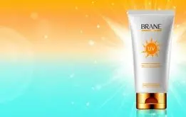 ضد آفتاب رنگی یا بی رنگ
