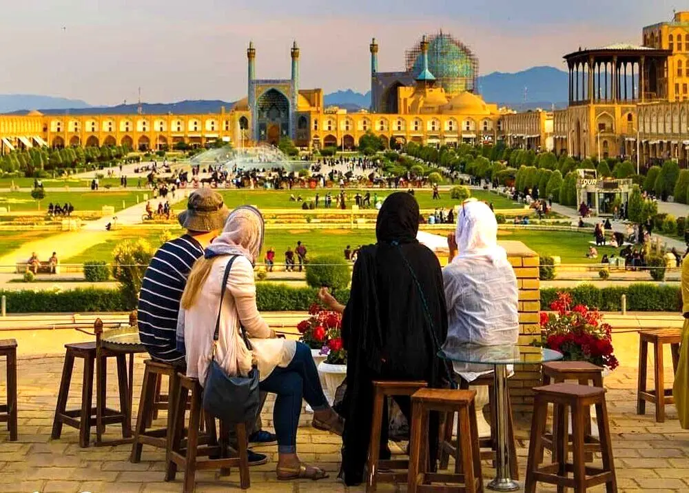 رفع محدودیت‌های کرونایی برای گردشگران خارجی