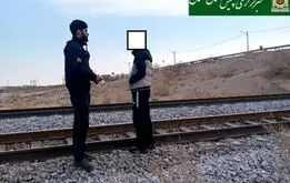 خودکشی ناموفق جوان ۱۹ ساله روی ریل قطار