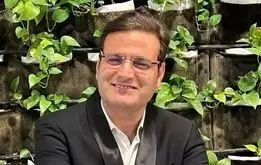 عبدالله مومنی متهم شد
