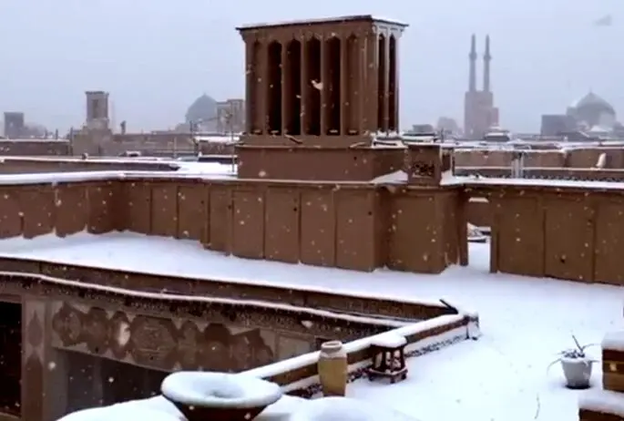 خانه هنر یزد زیر بارش برف+فیلم
