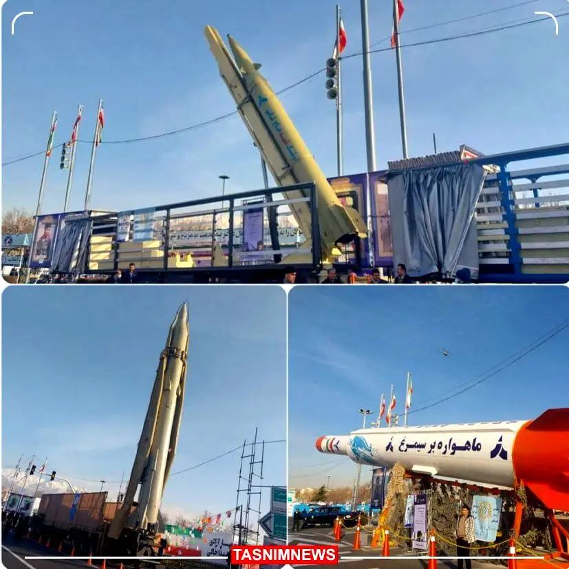 نمایش سه موشک جدید در مسیر راهپیمایی تهران
