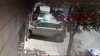 سرقت ضبط خودرو تنها در ۱۰ ثانیه! +فیلم