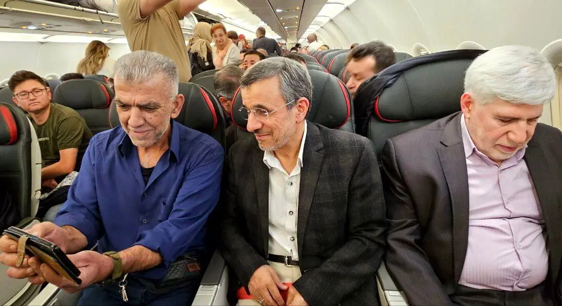 ذوق‌زدگی احمدی‌نژاد در فرودگاه و ماجرای یک سفر مشکوک به گواتمالا