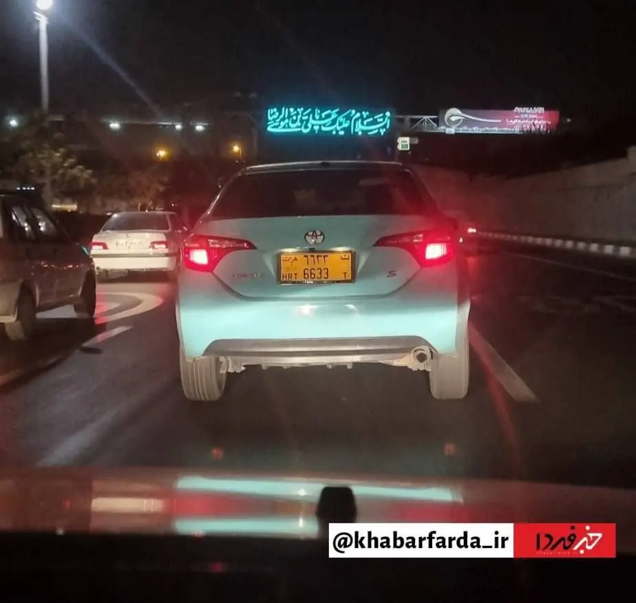 تاکسی‌های افغانستانی در مشهد چه می‌کنند؟ + عکس