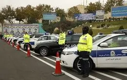 اقدام عجیب پلیس برای مسافران خواب آلود! +فیلم