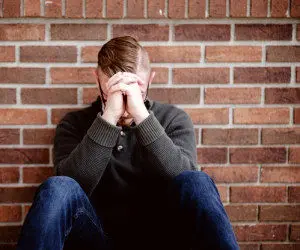 احساس بدبختی در این سن به اوج میرسد + راه حل