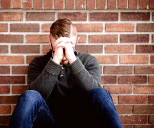 احساس بدبختی در این سن به اوج میرسد + راه حل