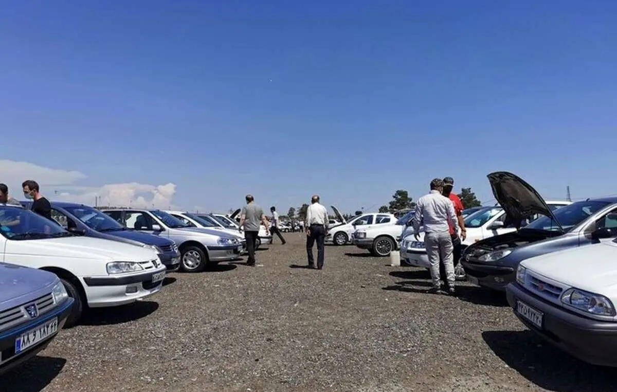 بازار خودرو قفل شد ! خریداران نیامدند


