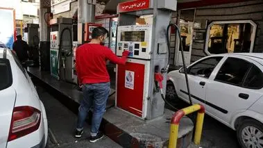 آخرین خبر از کاهش سهمیه سوخت | بنزین گران می‌شود؟