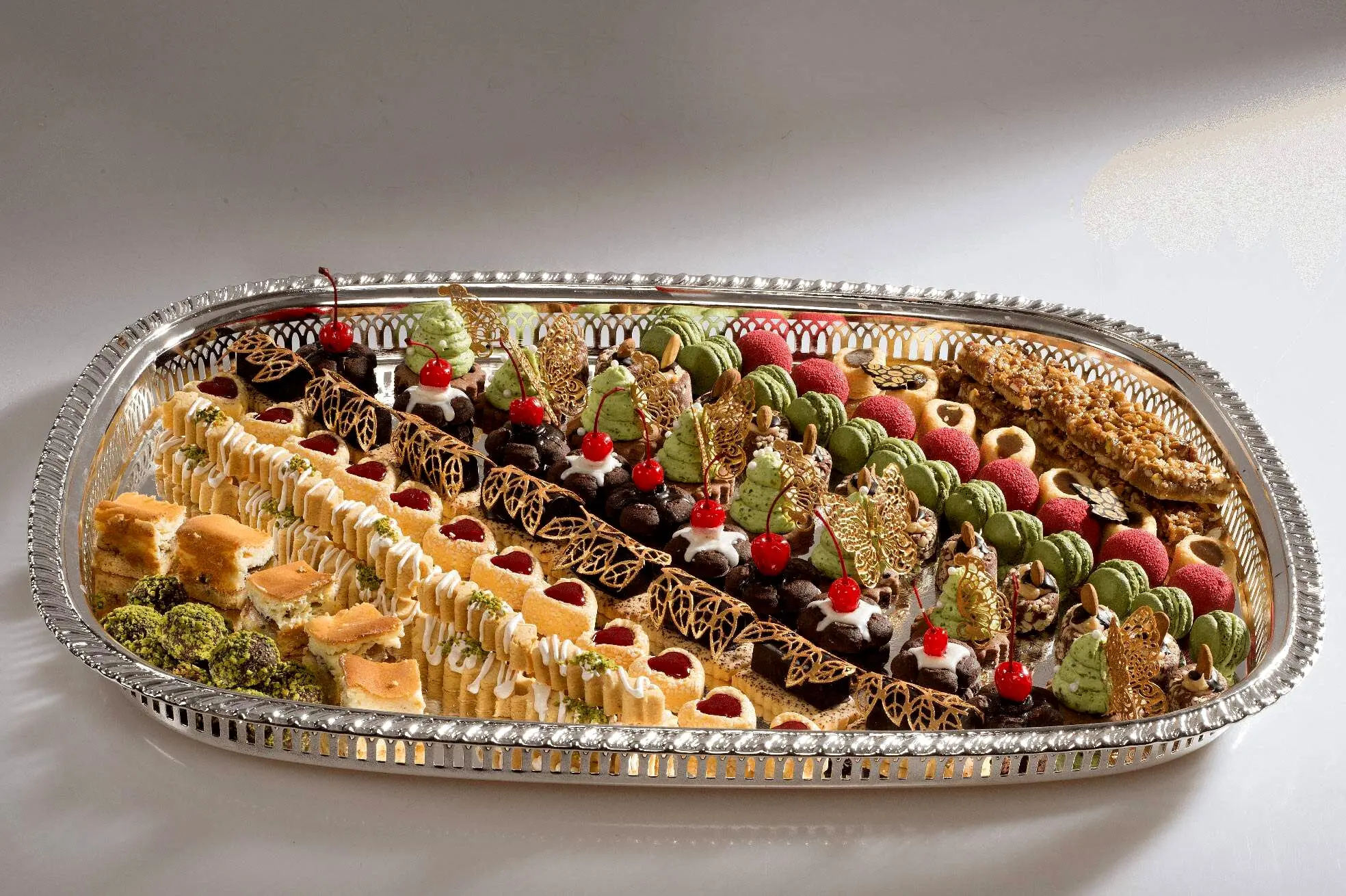 برای مقابله با میل شیرینی خوردن حتماً این کار را انجام دهید