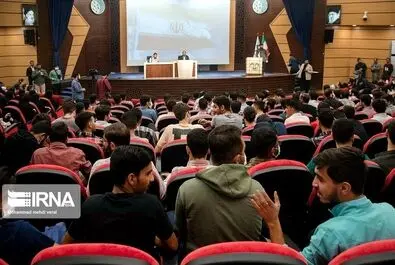 تصاویری از حواشی حضور سخنگوی دولت در دانشگاه قم