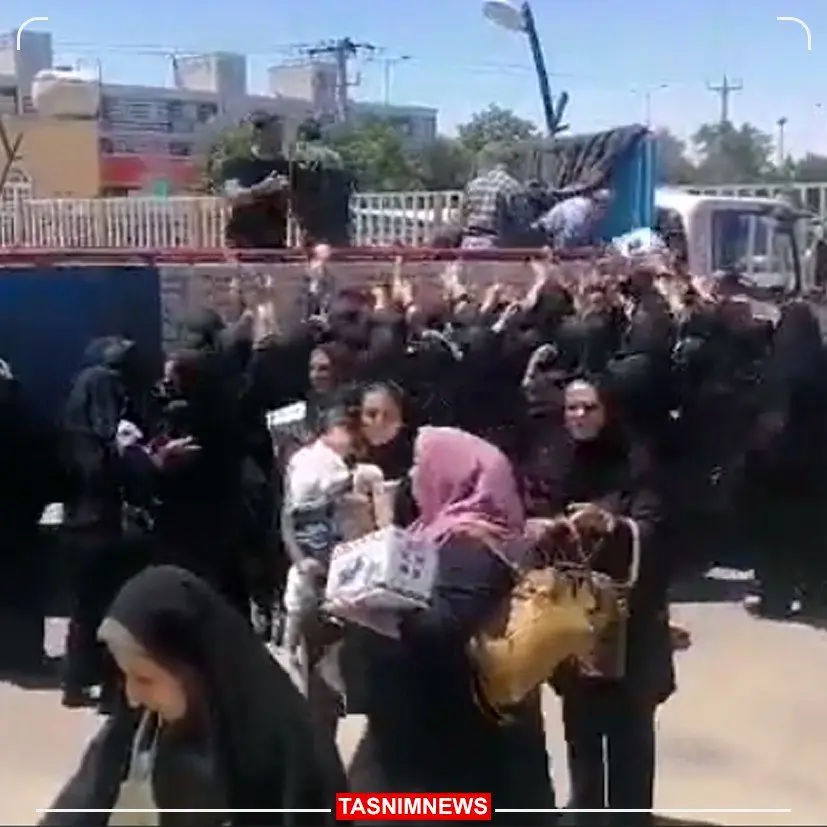 تقسیم عجیب و توهین‌آمیز مواد غذایی بین معلم‌ها!