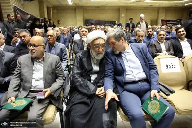 مراسم ترحیم مادر اسحاق جهانگیری