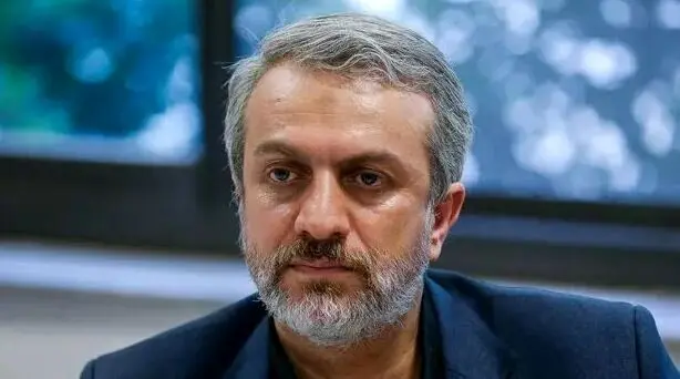 70 خودرو هدیه به نمایندگان برای لغو استیضاح وزیر صمت
