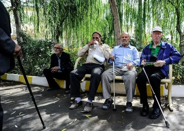 پیشنهاد جالب یک اقتصاددان؛ به جای بیمه تامین اجتماعی، ماهانه 1 گرم طلا بخرید 