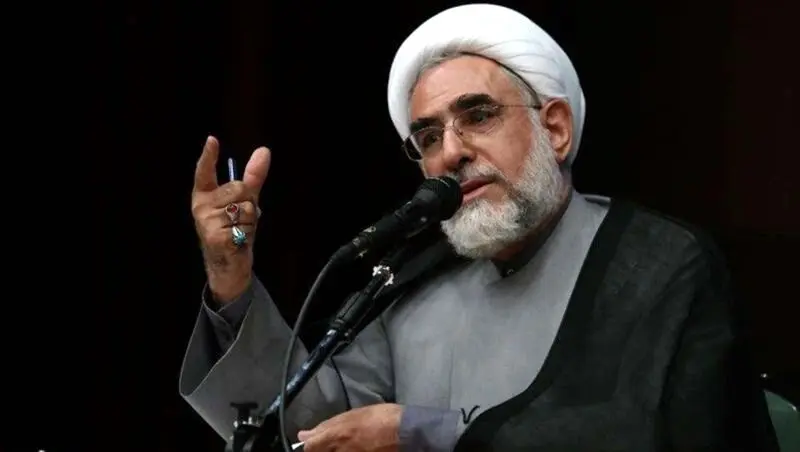 منتجب‌نیا: می‌گویند زن‌های بدحجاب، اختلاس کرده‌اند!