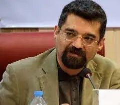 ۱۰ نکته دربارۀ  پرسر‌و‌صداترین و پرمدعاترین وزیر  پس از ۱۰ ماه