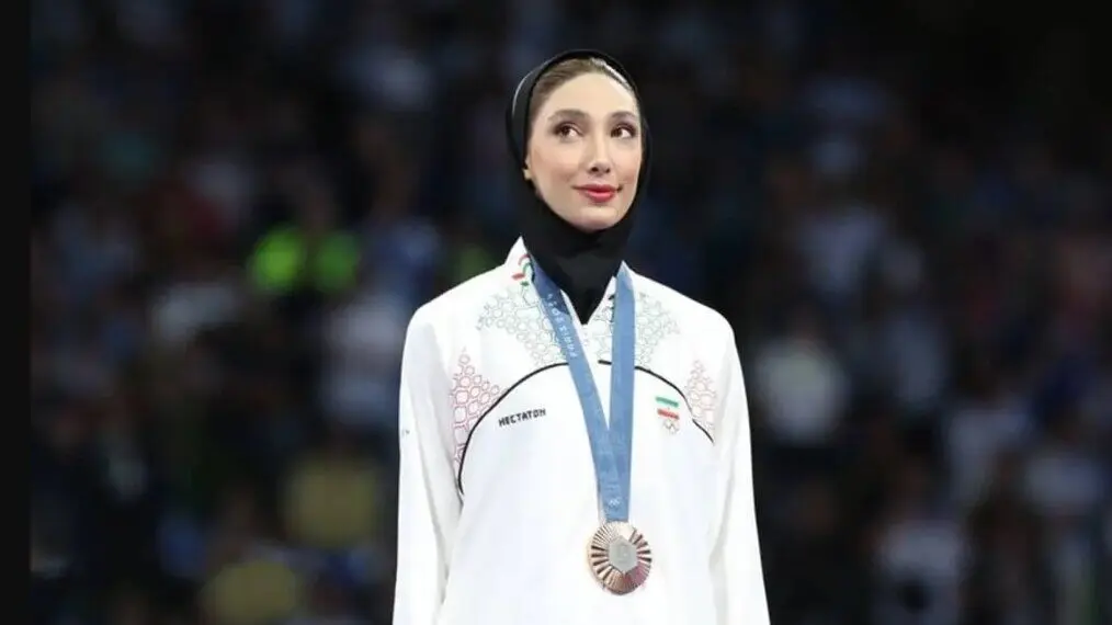 مبینا نعمت‌زاده از هم وزن شدن با ناهید کیایی می گوید+ فیلم