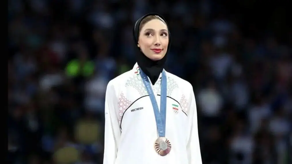 مبینا نعمت‌زاده از هم وزن شدن با ناهید کیایی می گوید+ فیلم