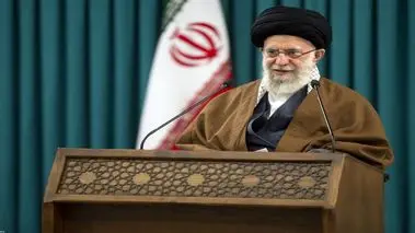 دستور رهبری درباره منع ورود سپاه به حوزه خودروسازی
