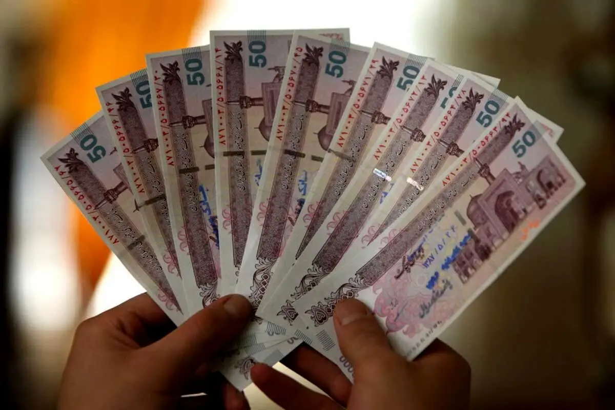بازنشستگان کارگری امروز منتظر واریزی باشند