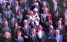 روحانیِ ایرانی تنها کسی بود که در واتیکان، از مراسم تشییع پاپ فیلم می‌گرفت؟


