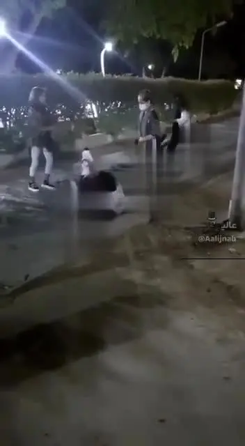 تصاویرِ هولناک از قمه‌کشیِ دختران نوجوان در پارک
