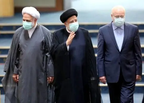 نامه رئیسی، قالیباف و محسنی اژه‌ای به دفتر رهبری برای دریافت یک «مجوز ویژه»
