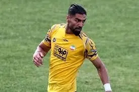 مهاجم پرسپولیسی استقلالی شد!

