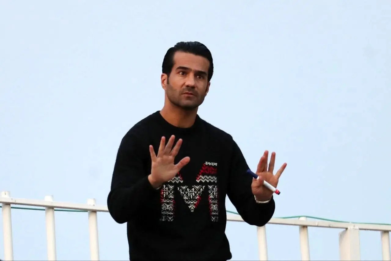 مشکل مسعود شجاعی در تیم هوادار