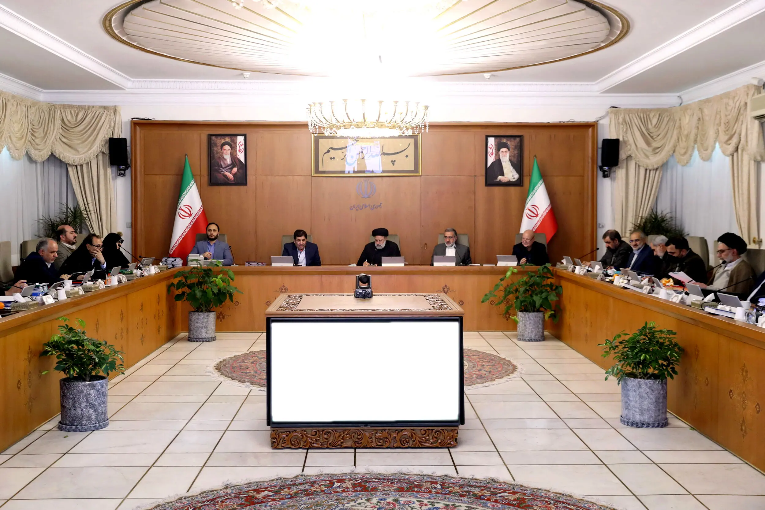 تبلیغ سایت‌های غیرمجاز در پایگاه اطلاع‌رسانی دولت + عکس 