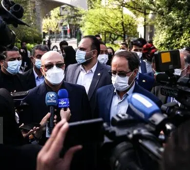 واکنش وزیر به اعتراضات دانشجویان درباره پوشش و برخورد دانشگاه