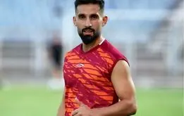 عجیب‌ترین بازیکن لیگ برتر؛ قرارداد با ۳ تیم در ۲۶ روز!