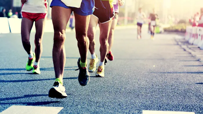 دلیل عجیب زن چینی برای طلاق: همسرم دخترم را در ماشین حبس کرد!