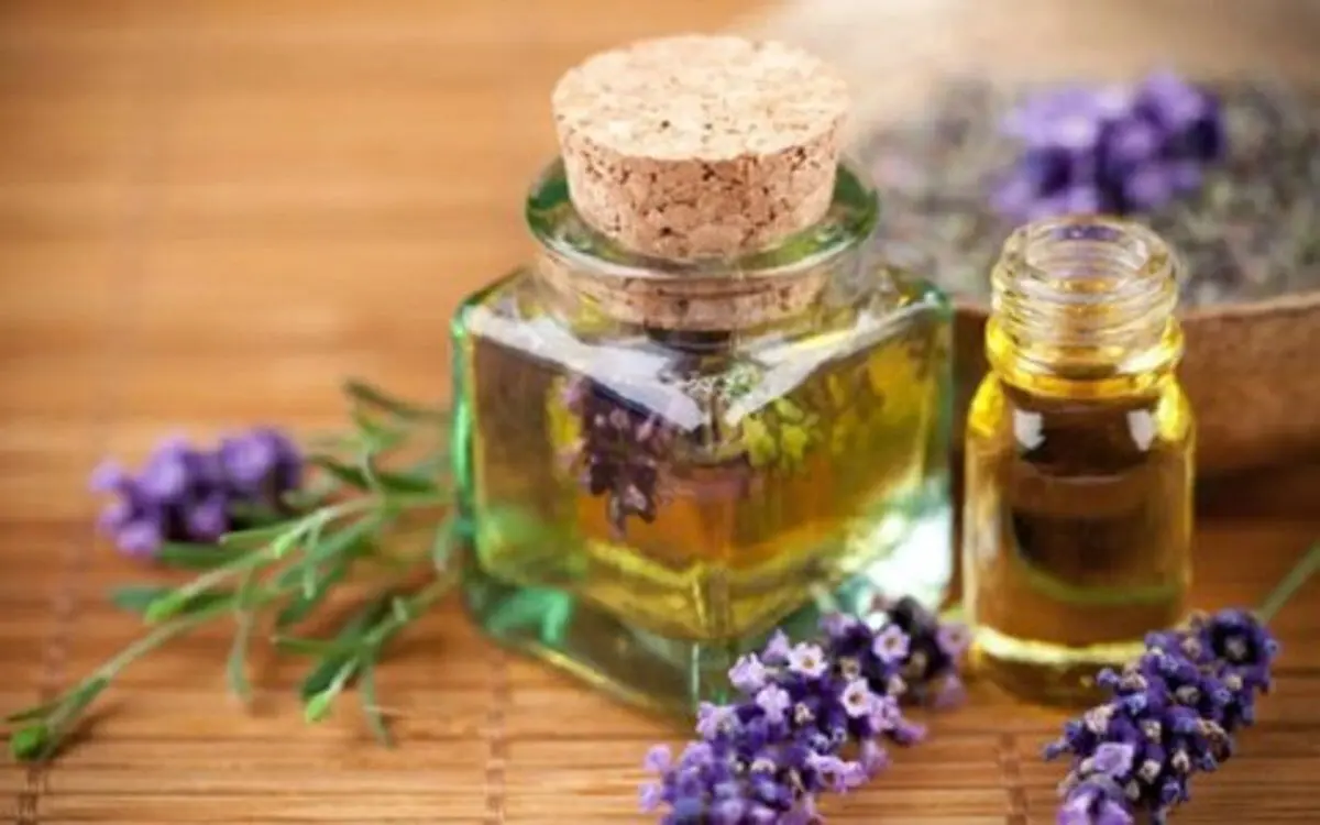 ویدئو / فروش روغن بنفشه در مقابل مجلس