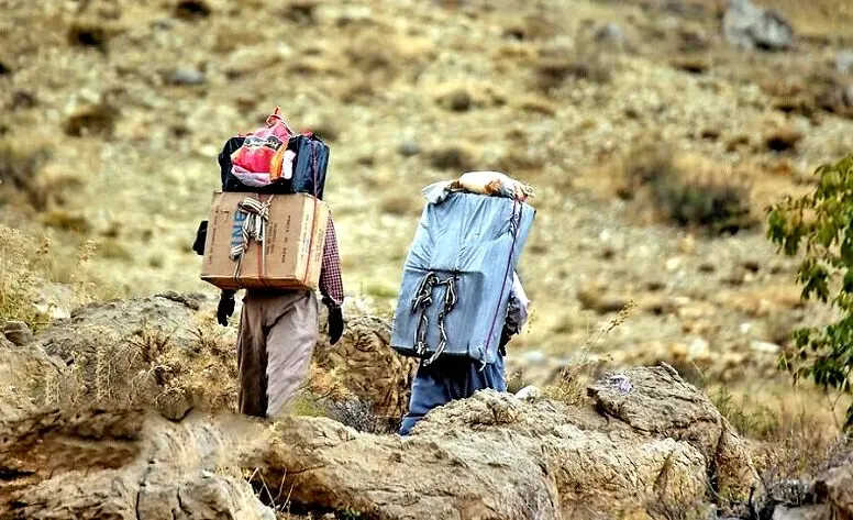 تیراندازی مرزبانان به ۳ کولبر ؛ یک کولبر جان باخت

