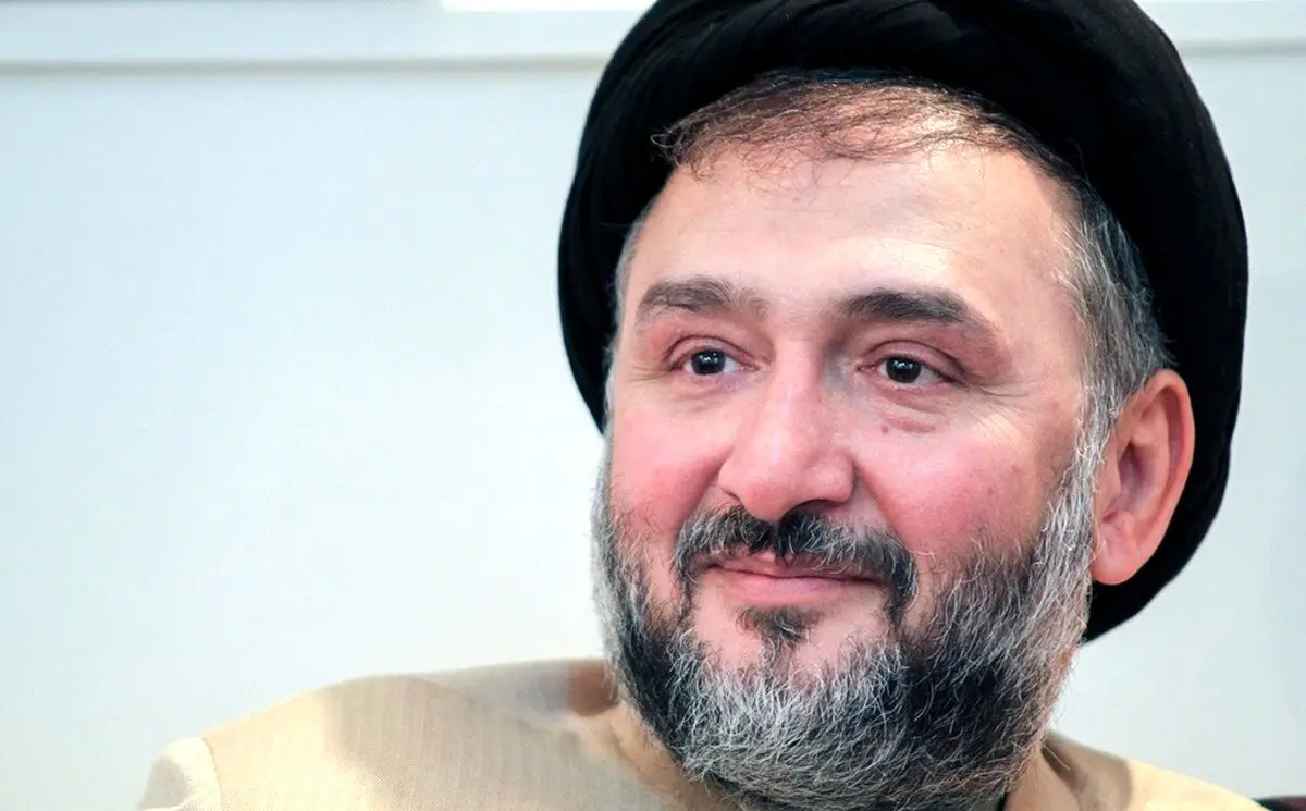 ارسال پیامک حجاب برای روحانی معروف | گیری کردیم، بپوشیم می پرانند، نپوشیم تذکر حجاب! + عکس