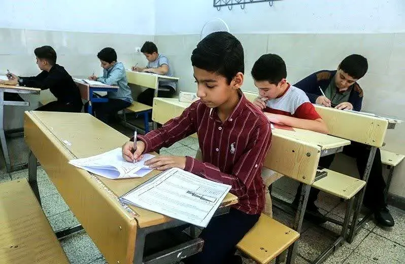 گزارش جدید آموزش و پرورش از معدل دانش آموزان؛معدل ها یهو بالا رفت 